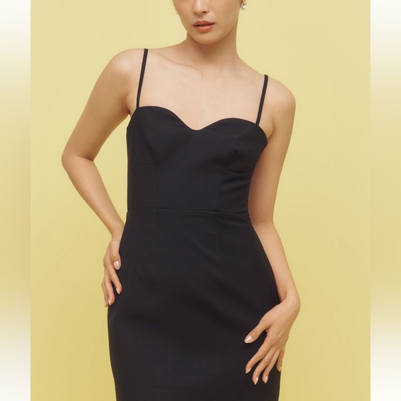 Mare Mare Dresses & Skirts - Mare Mare Hourglass Mini Dress